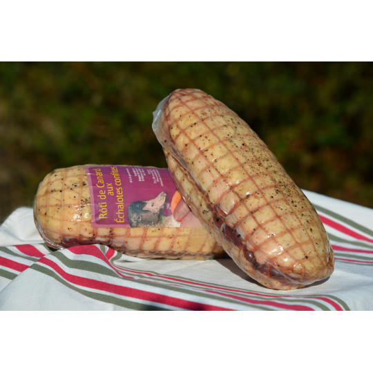 RÔTI DE MAGRET DE CANARD AUX ÉCHALOTES CONFITES